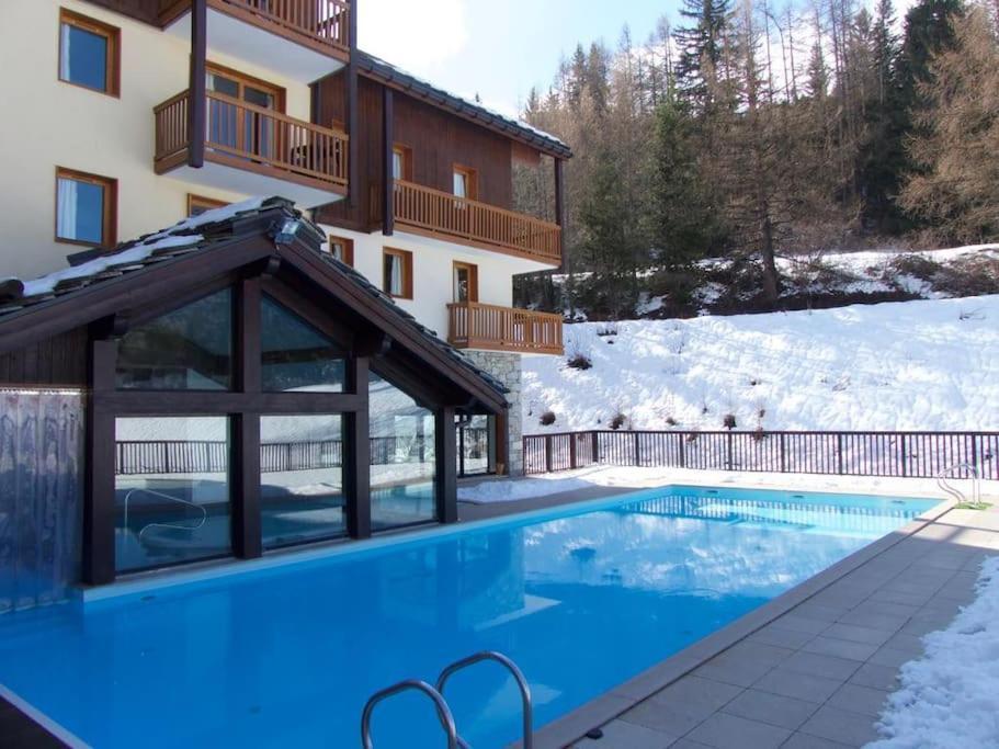 Apartment Residences De Luxe Les Alpages Val Cenis - 4 Pers