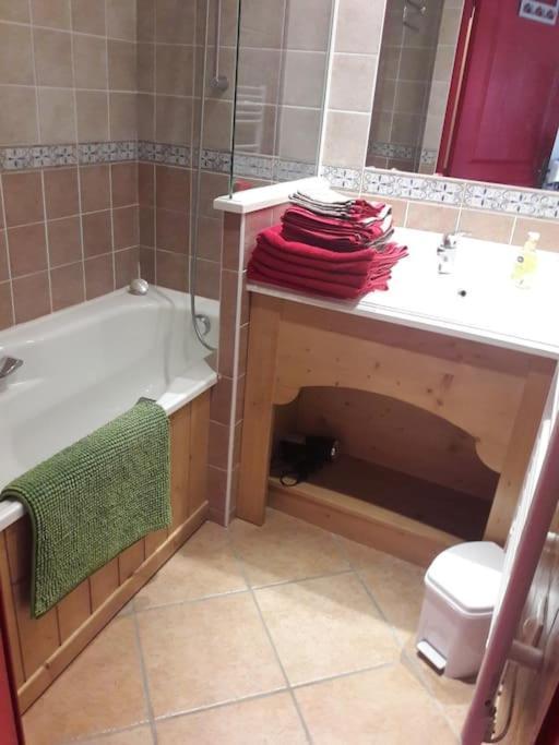 Apartment Residences De Luxe Les Alpages Val Cenis - 4 Pers Lanslebourg-Mont-Cenis